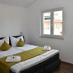 Lafamilia Apartment