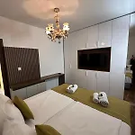 Lafamilia Apartment