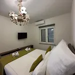 Lafamilia Apartment