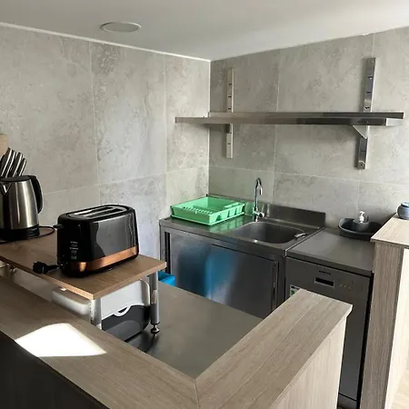 Lafamilia Apartment *