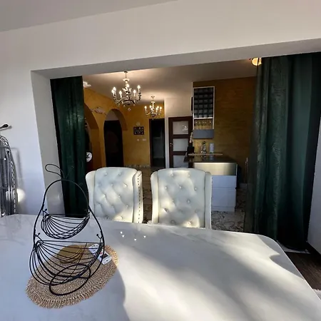 Lafamilia Apartment *